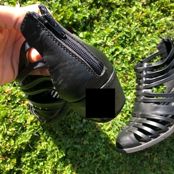 BLACK STRAPPY CUTOUT BOOTS - Picture 3 of 4